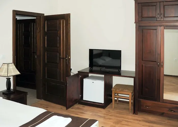 за гости в къща камелия 3*