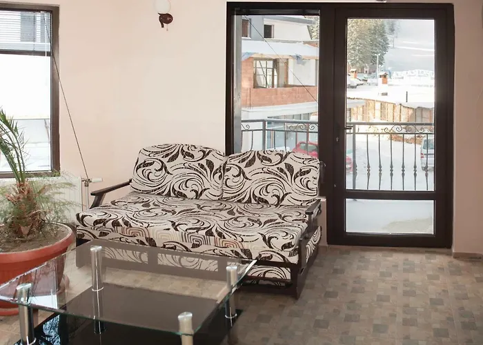 Къща за гости за гости в къща камелия